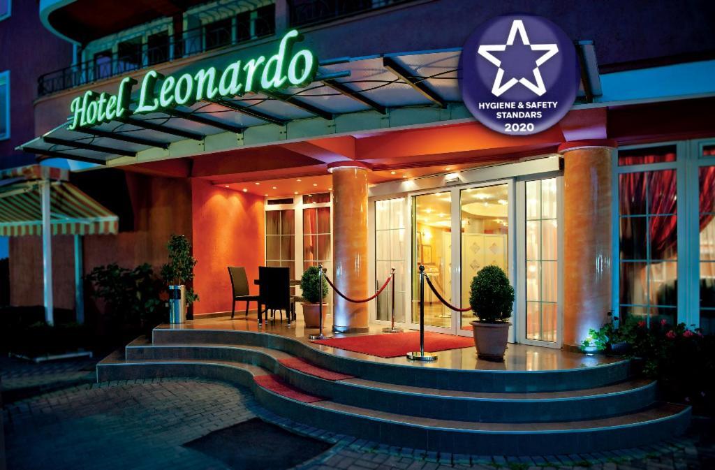 Leonardo Hotel Skopje Bagian luar foto