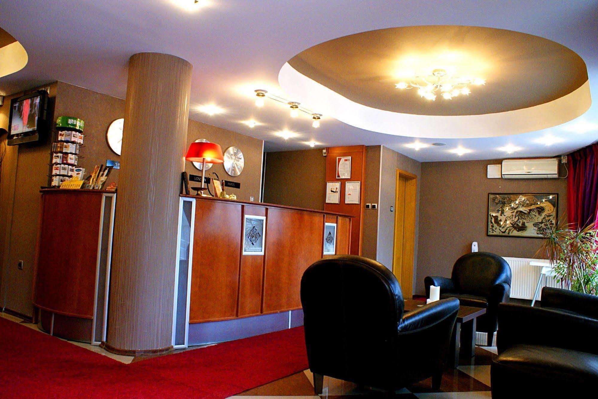 Leonardo Hotel Skopje Bagian luar foto