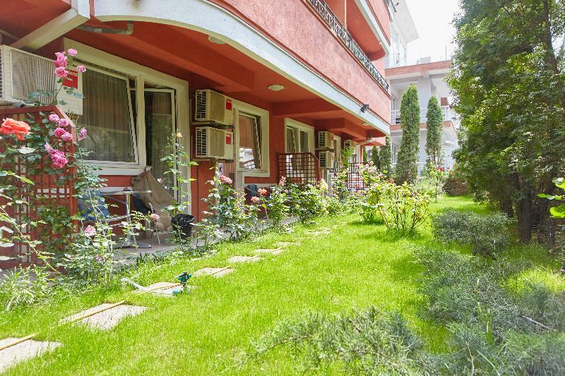 Leonardo Hotel Skopje Bagian luar foto